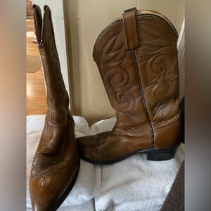 Classic Brown Leather Cowboy Boots - Men's Western Style